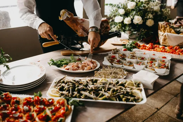 thompson catering louisville
