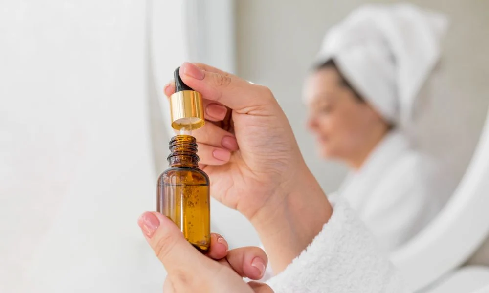 All-Natural Serum Supporting Strong Skin Barriers and Lasting Resilience